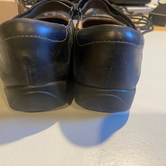 Clarks - Size 7.5M - Mary Jane Style Black Unstructured Comfort Shoes - Picture 4 of 10